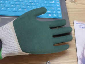 家用劳保手套制造设备 迷你型劳保挂胶手套生产机的革新与应用